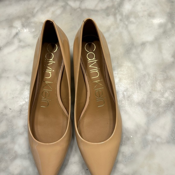 Calvin Klein pumps - Picture 2 of 6
